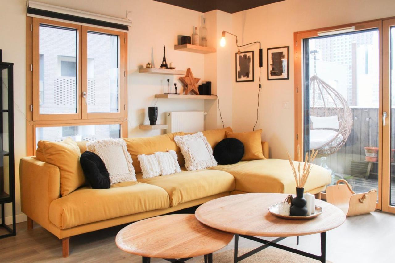 Spacious And Light-filled Nest With Balcony Apartment Aubervilliers